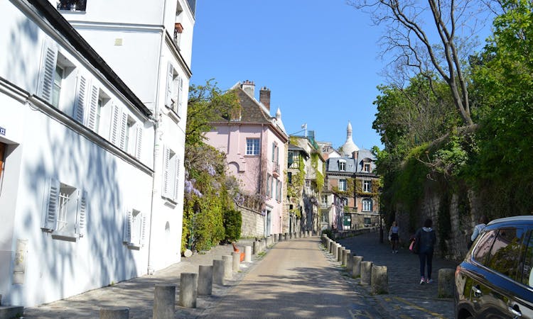 Montmartre 2-hour private walking tour
