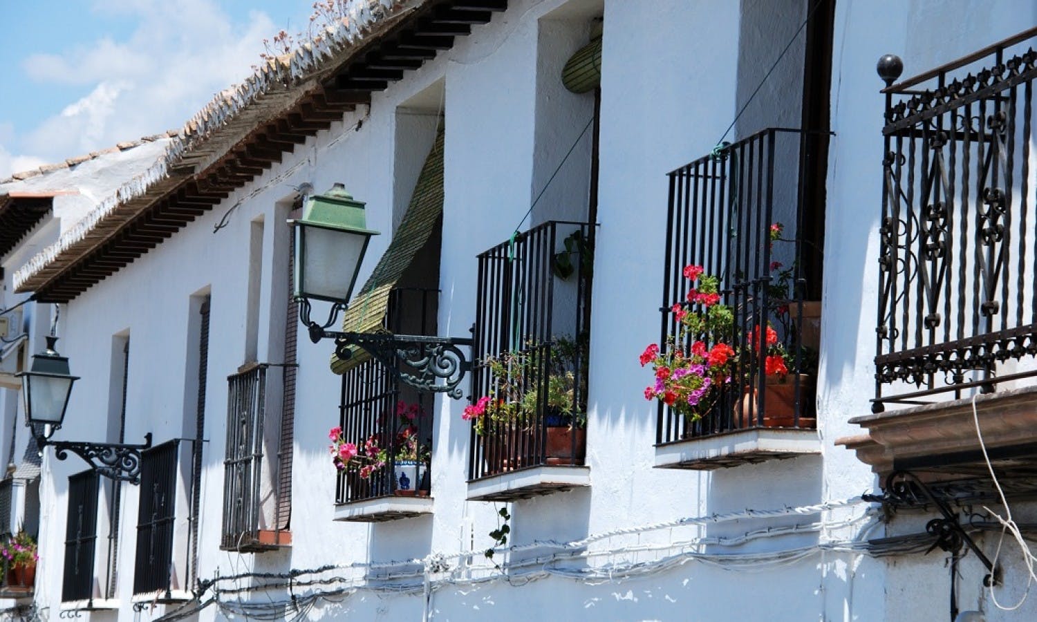 Spanish townhouses in the Albaicin District.jpg