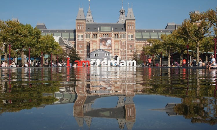 Amsterdam Contemporary 4-hour private walking tour