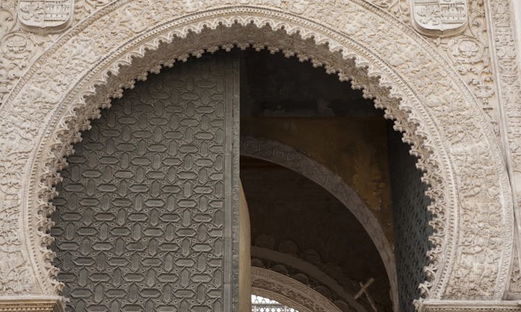 Portal El Perdon Seville Cathedral.jpg