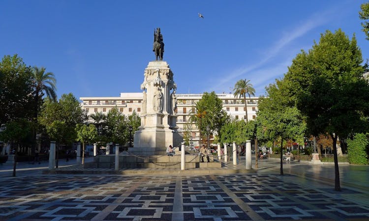 Plaza Nueva Sevilla.jpg