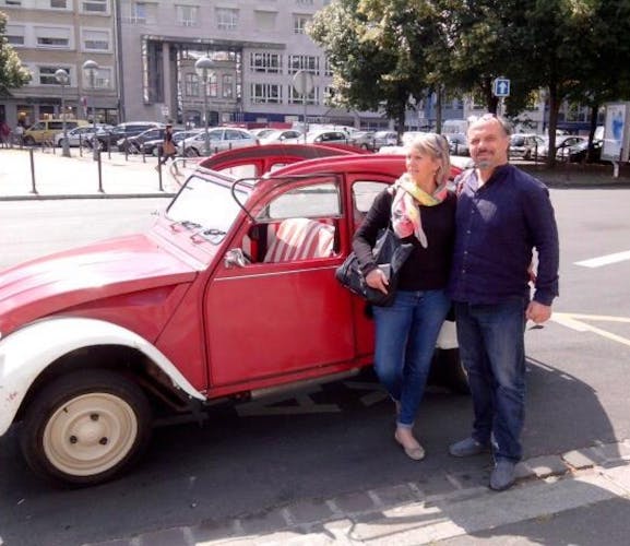 Lille guided tour by Citroen 2CV with Champagne Break