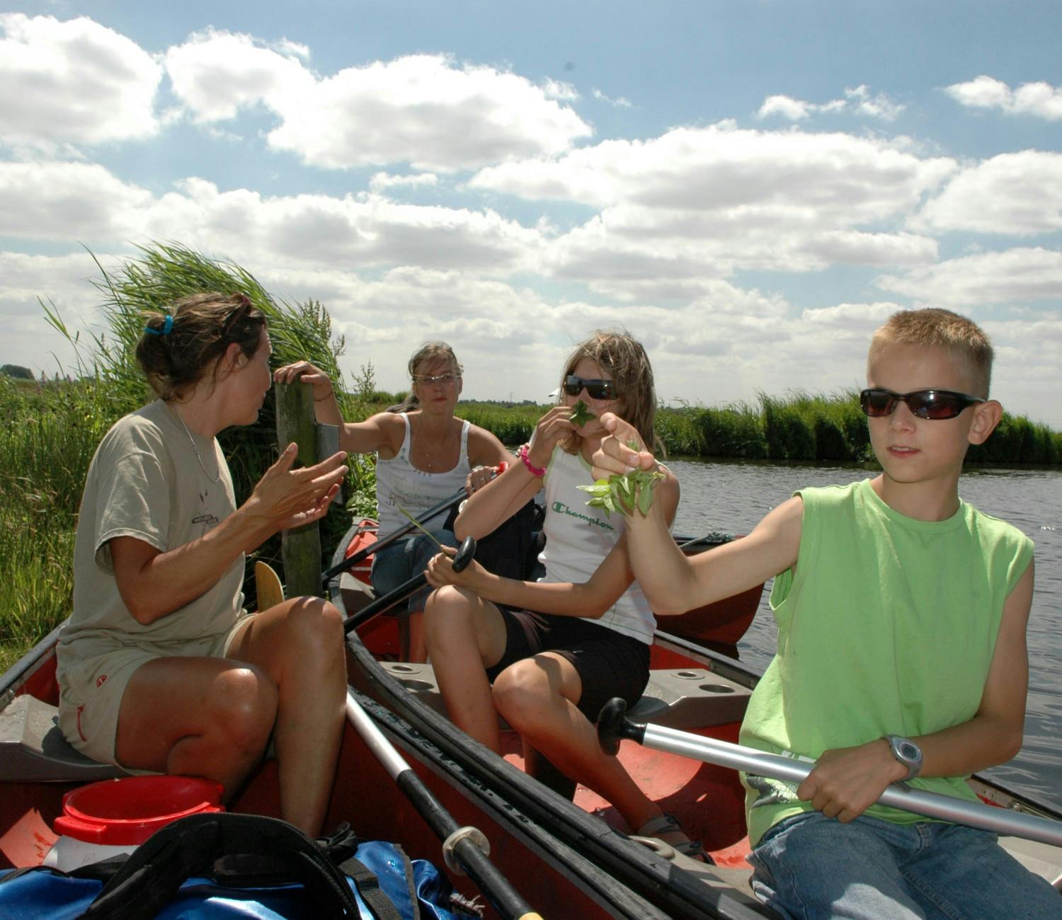 wetlands safari family in a canoe.jpg