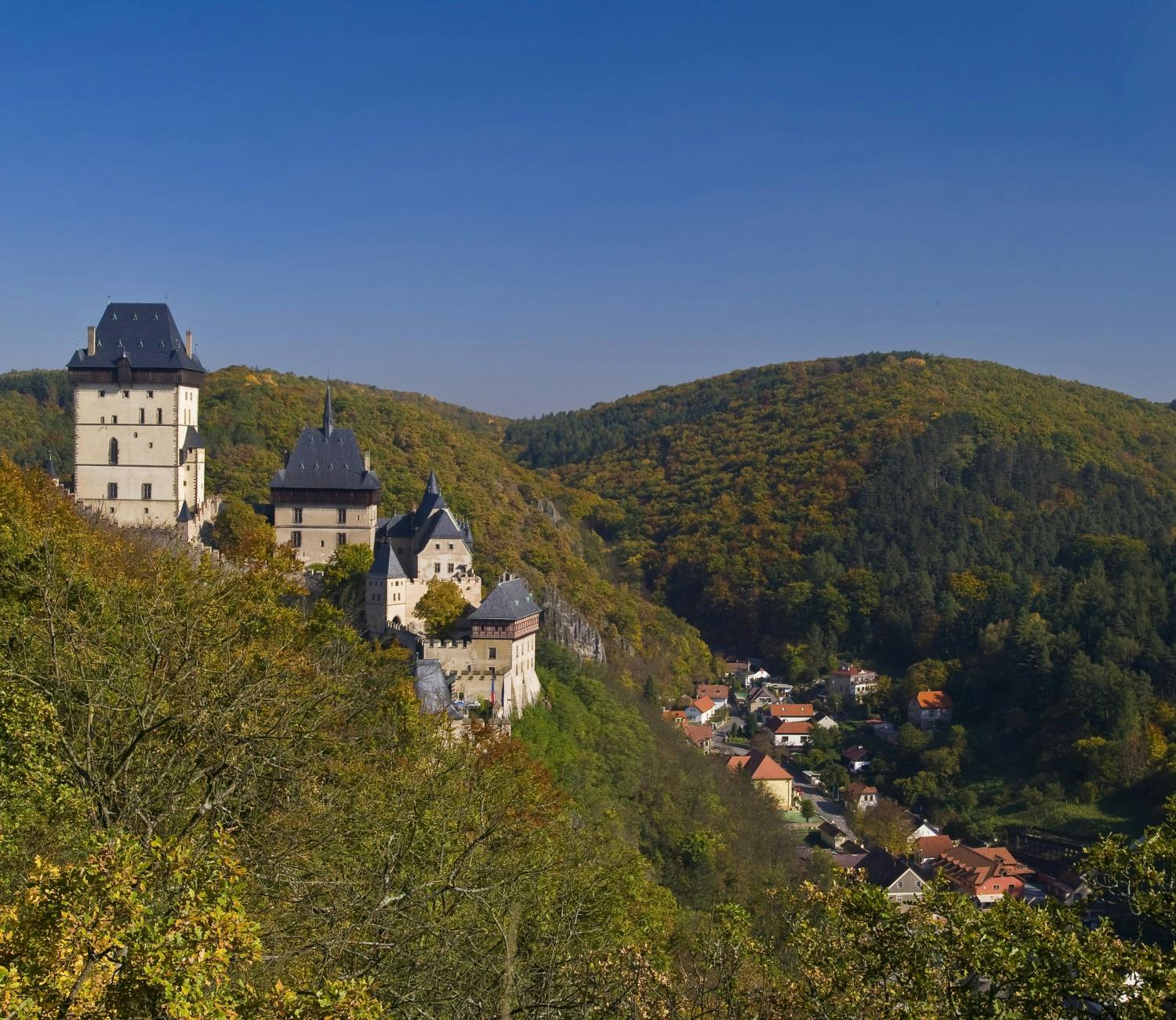 Half day tour to Karlštejn castle-2