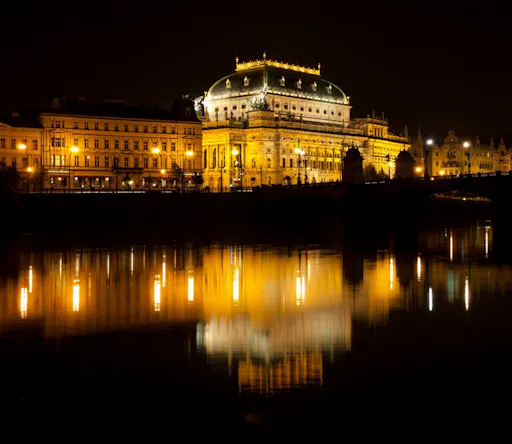 Prague dinner cruise with music-9