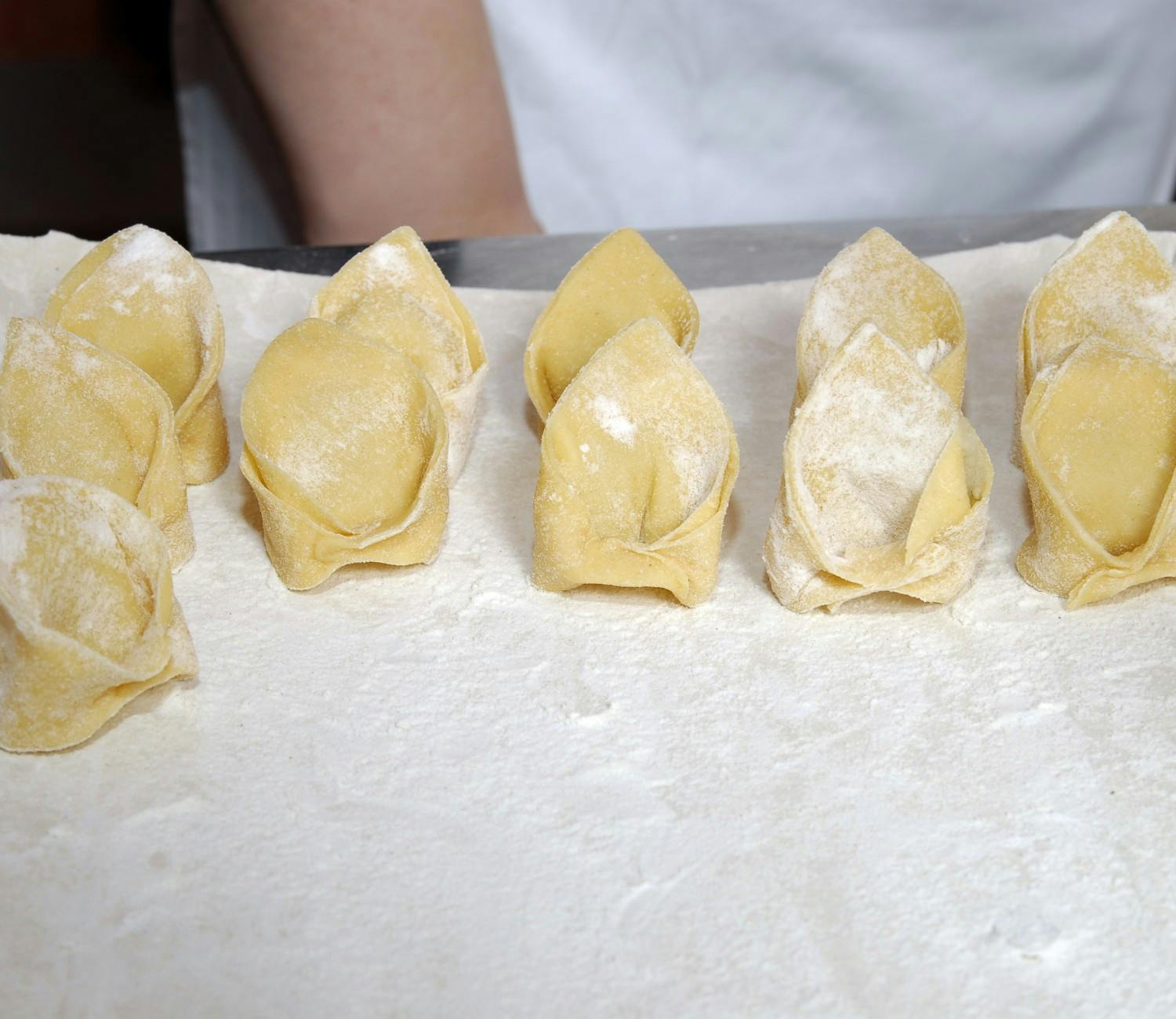 Handmade pasta and typical dessert cooking class in the heart of Florence with lunch-2