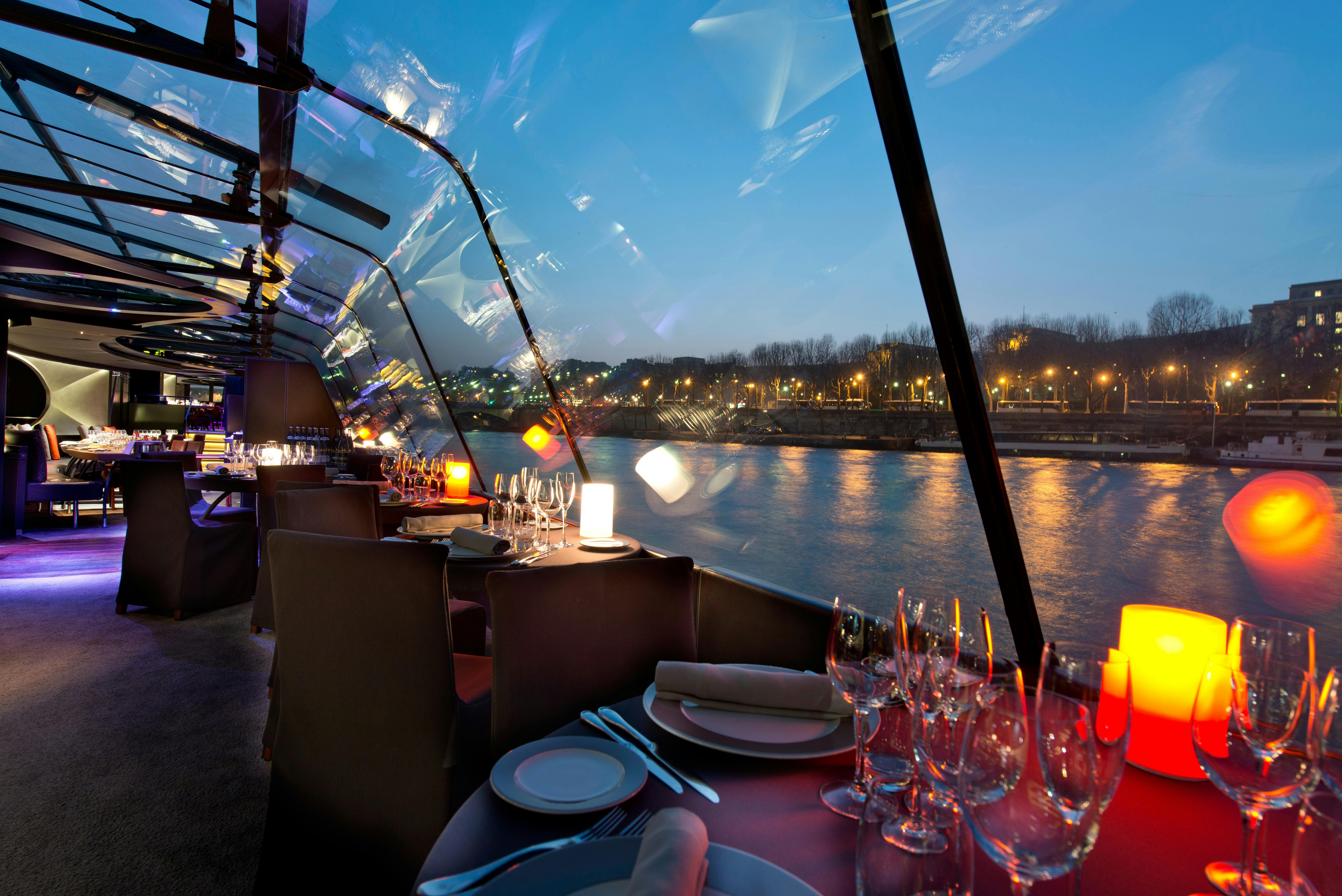 Paris Essential dinner cruise-1