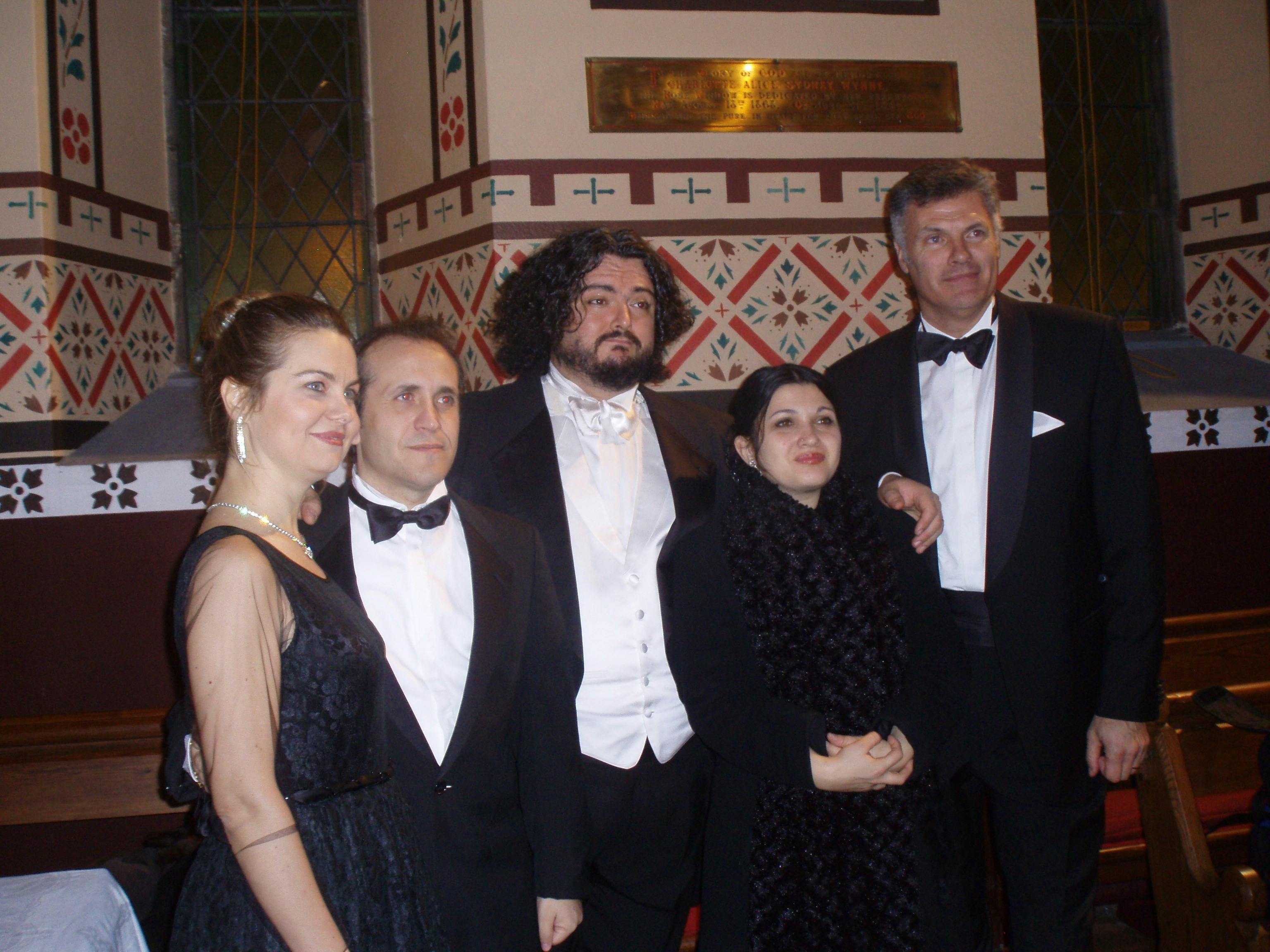 Dinner and concert in a typical restaurant in the heart of Florence-0