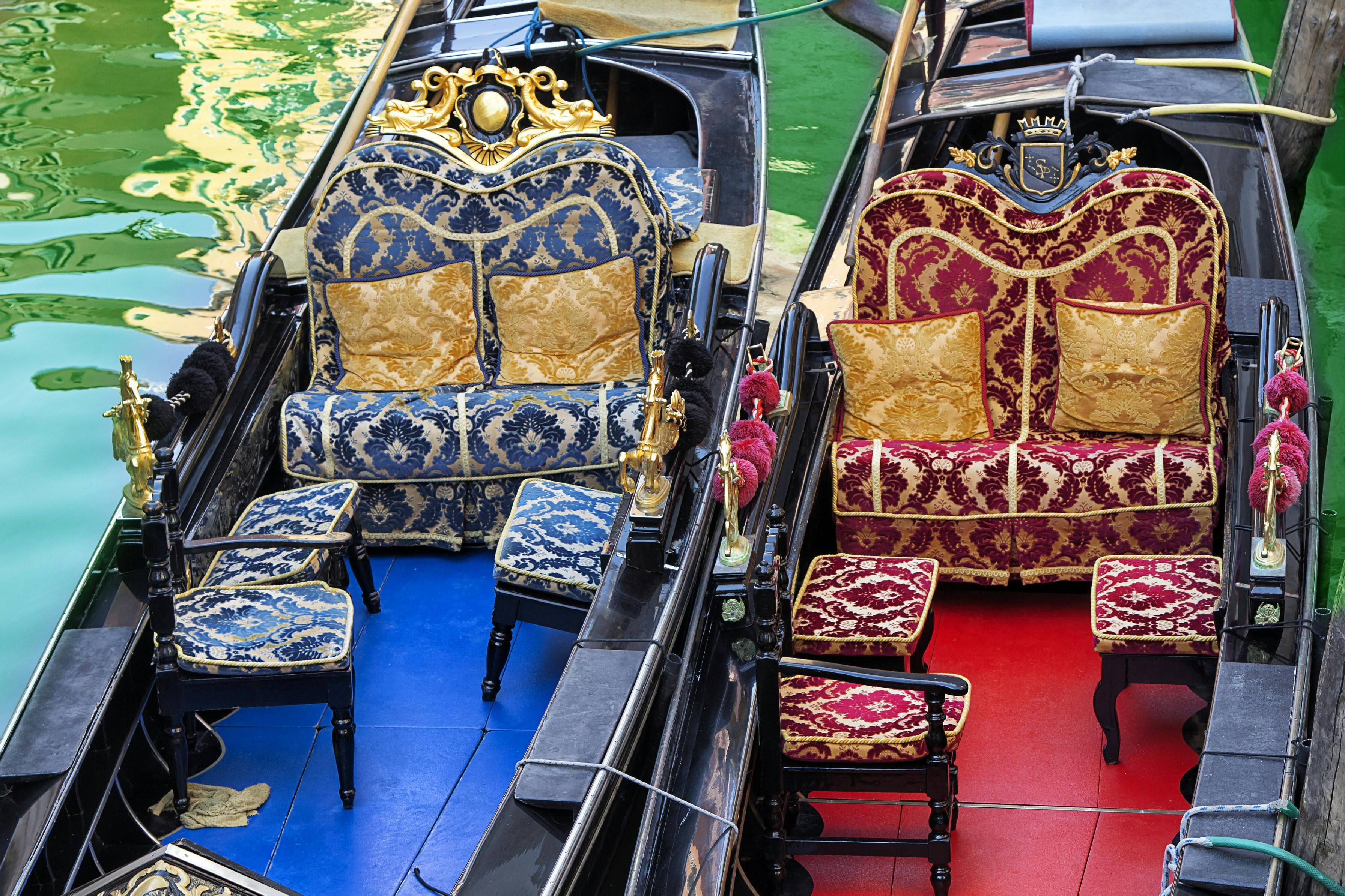luxurious interior of the gondola in Venice. Italy_Fotolia.jpg