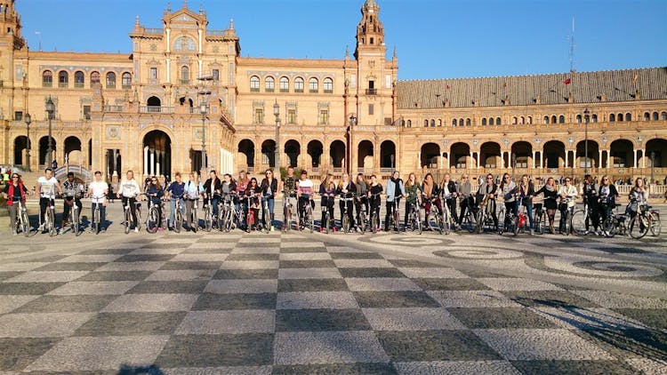 Seville bike tour with full day bike rental-0