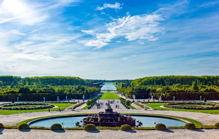 Morning tour of Versailles Palace and Gardens