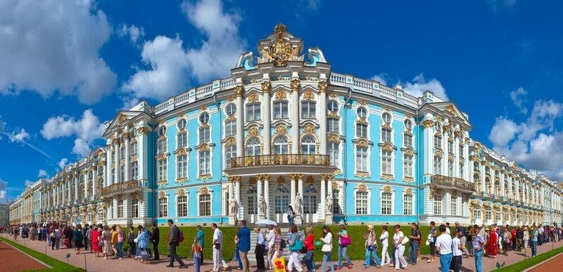 Tour of imperial recidences Catherine Palace and Peterhof Gardens-1