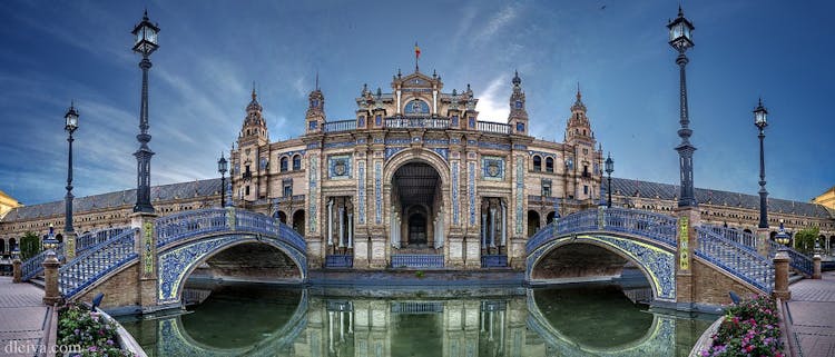 Private walking tour in Seville city center-3