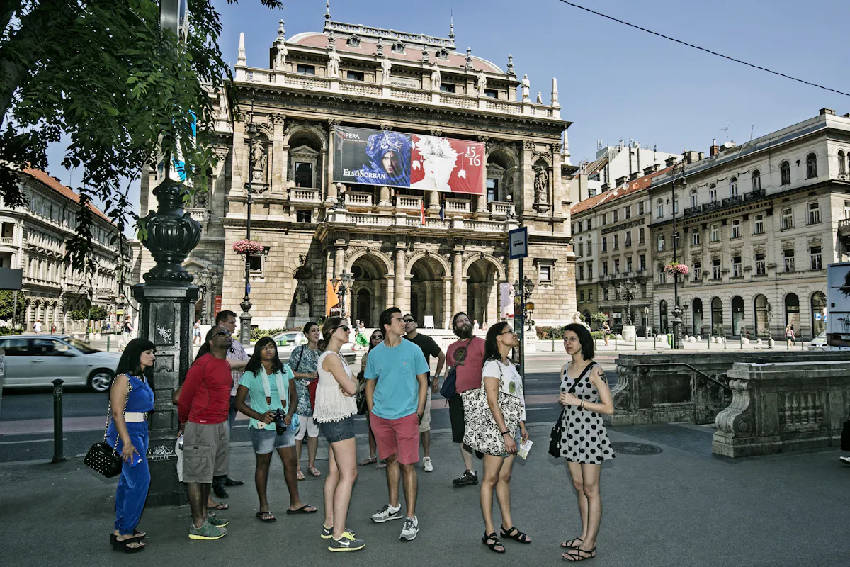 Budapest Absolute All In One Walking Tour-0