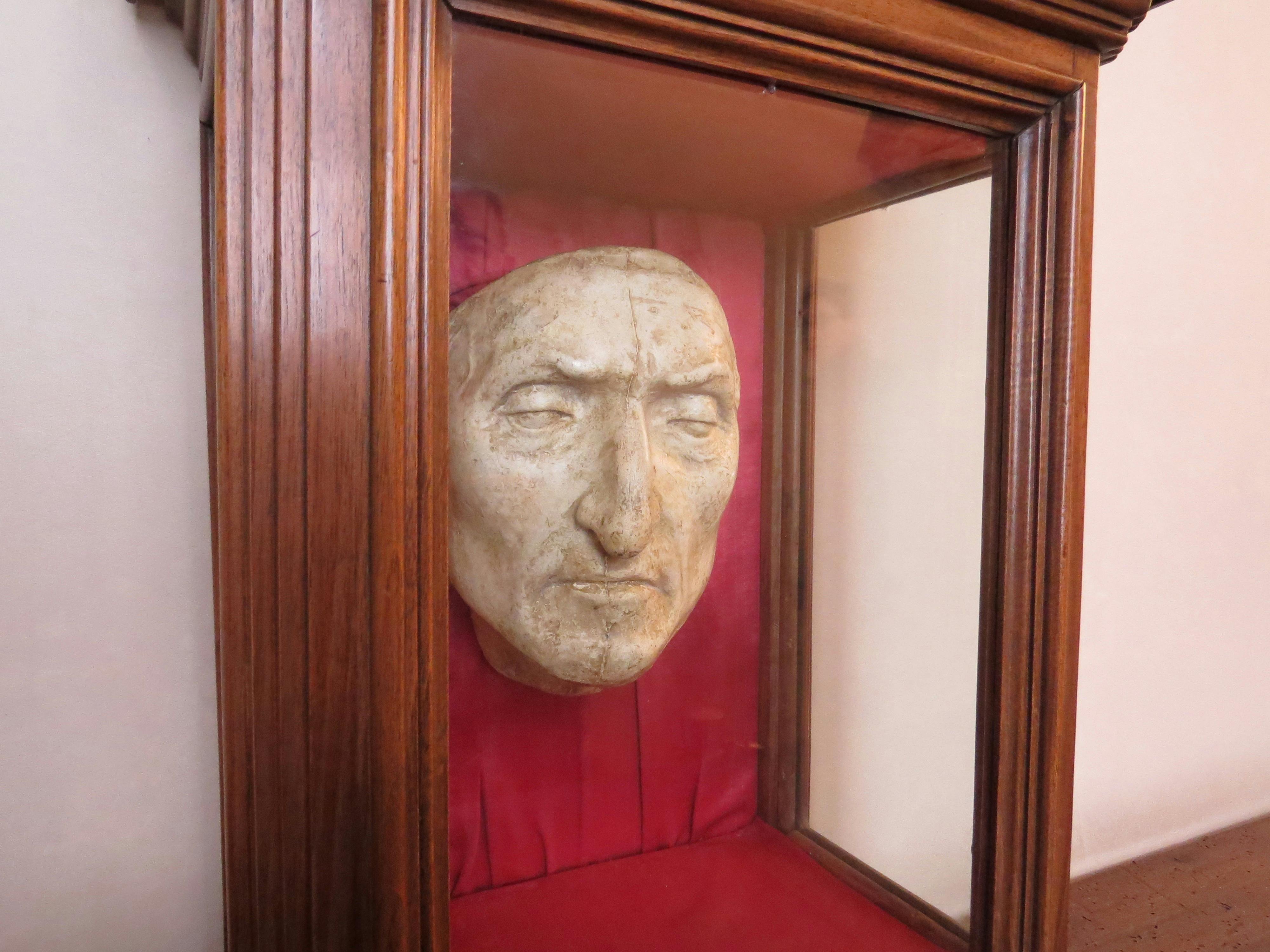 Tour in the footsteps of "Inferno" by Dan Brown through the secret sights of Palazzo Vecchio-1