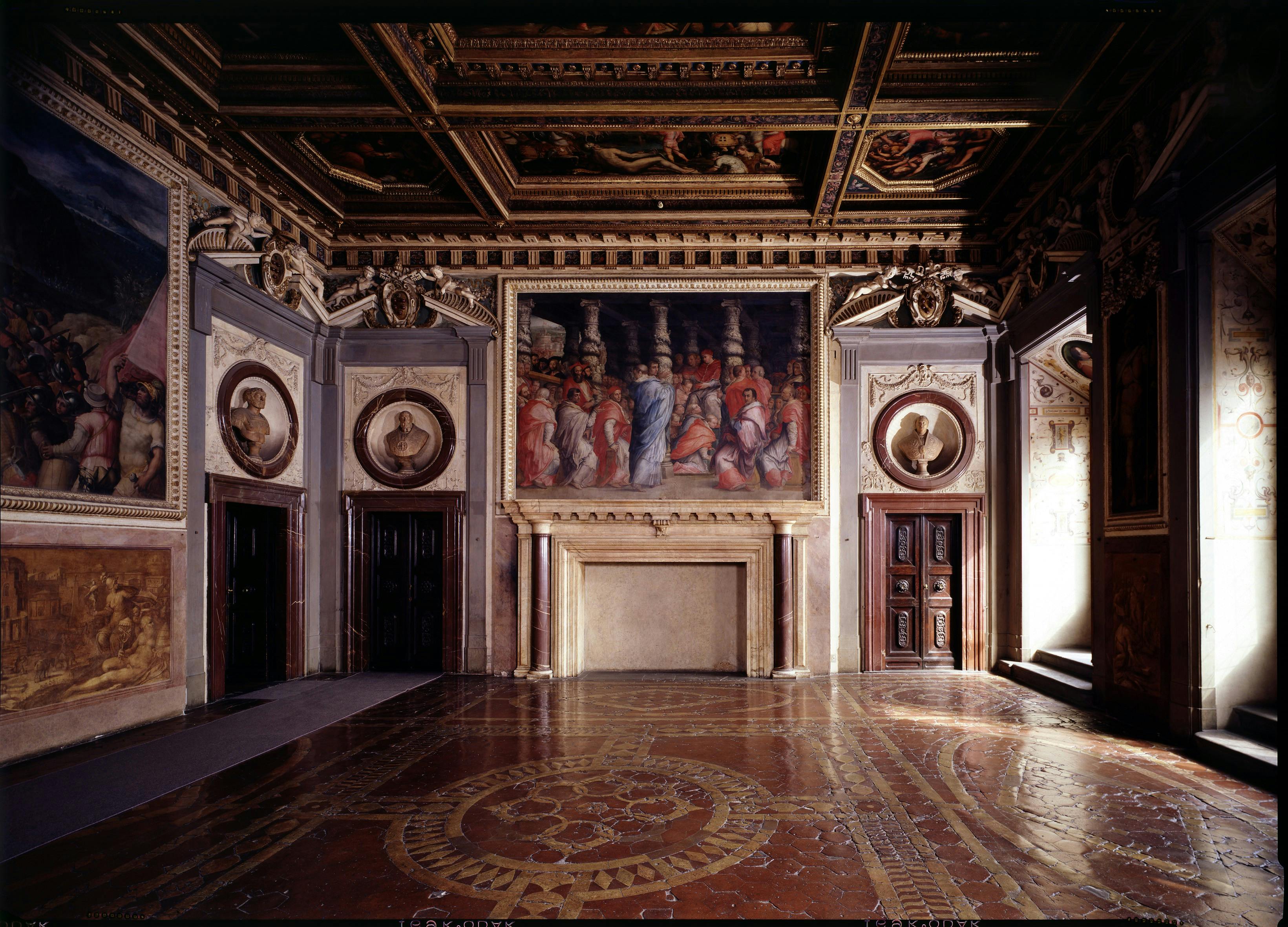 Tour in the footsteps of "Inferno" by Dan Brown through the secret sights of Palazzo Vecchio-2