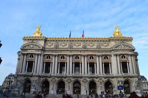 Private walking tour of covered passages-2