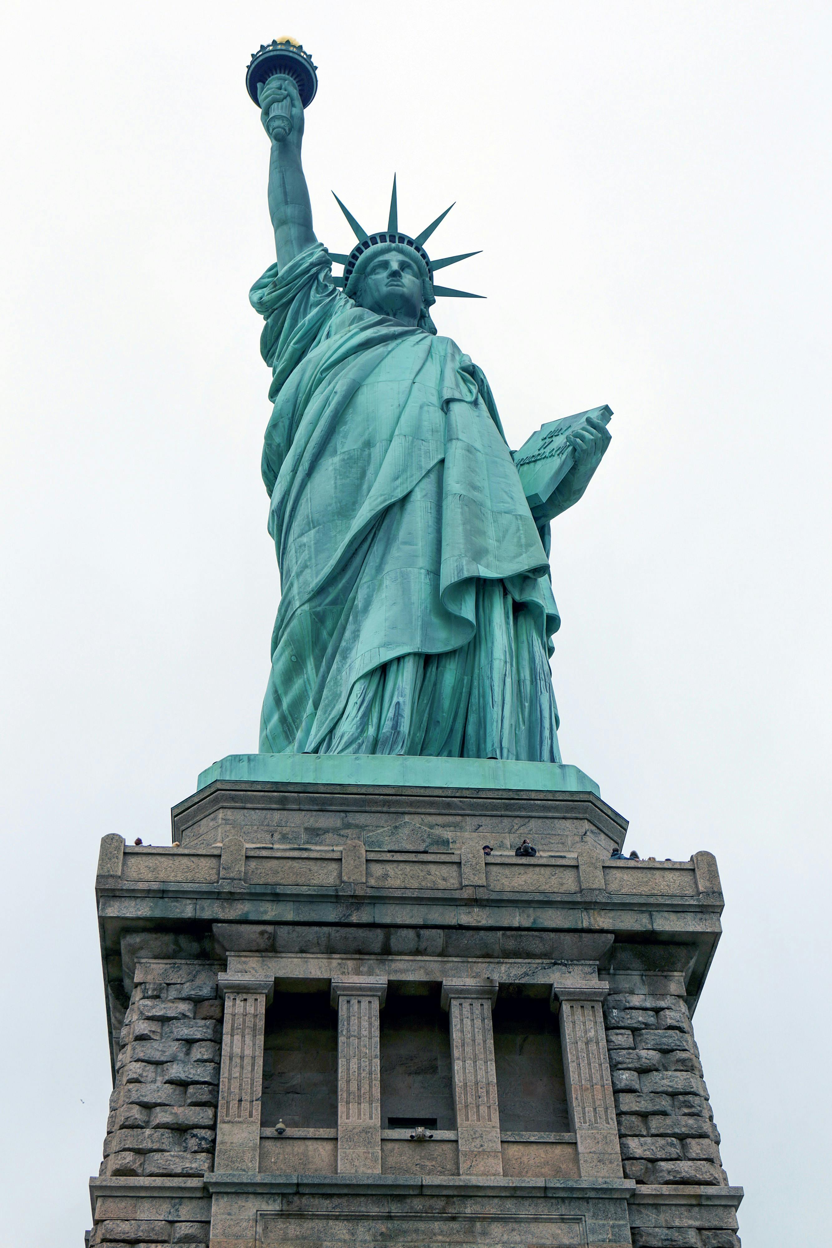 Early Bird tour of the Statue of Liberty and Ellis Island with an expert guide-7