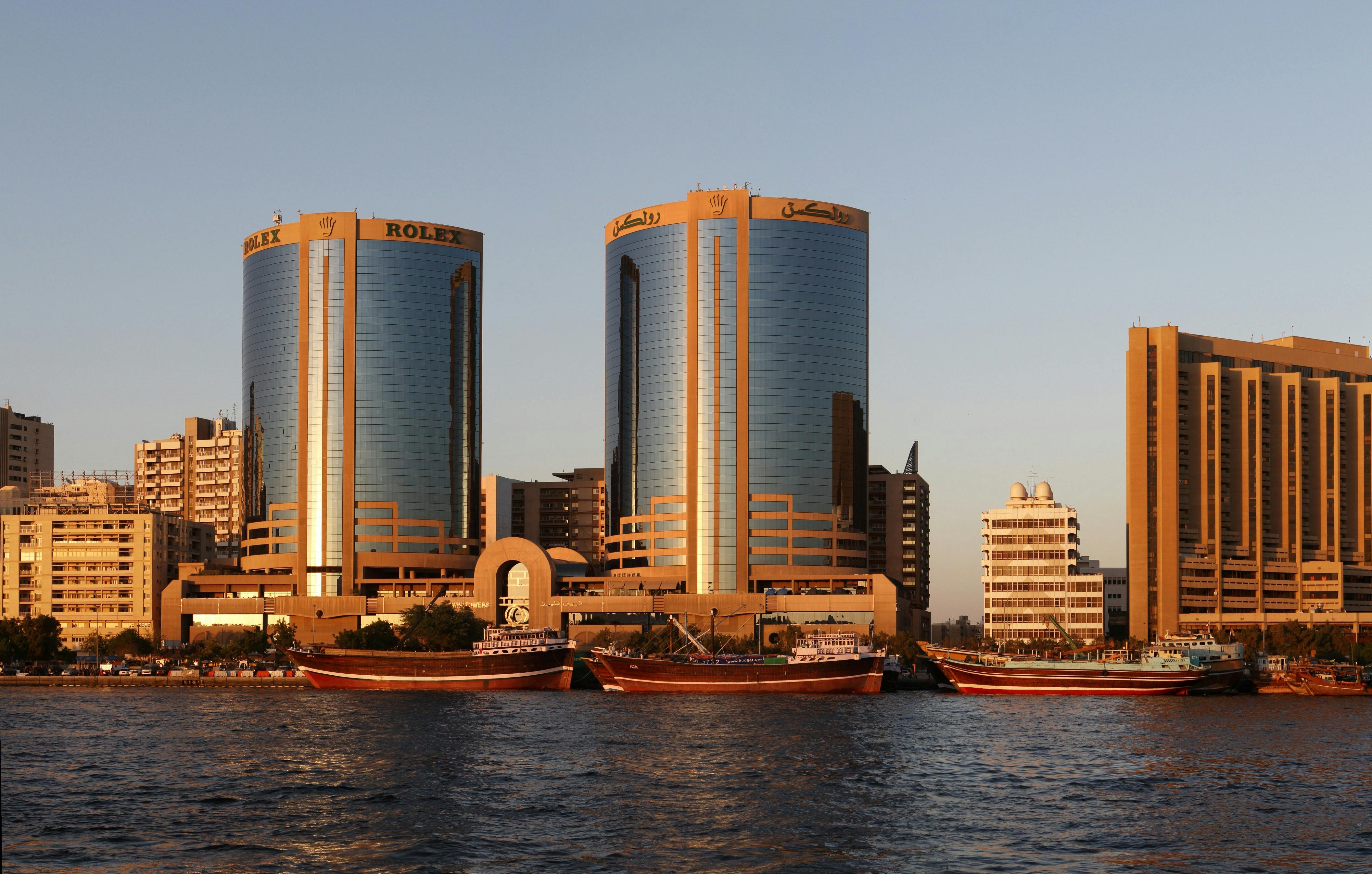 New Year Celebration In Arabian Gulf in Creek with midnight cake-1