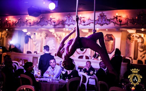 Cabaret dinner show in Venice-6