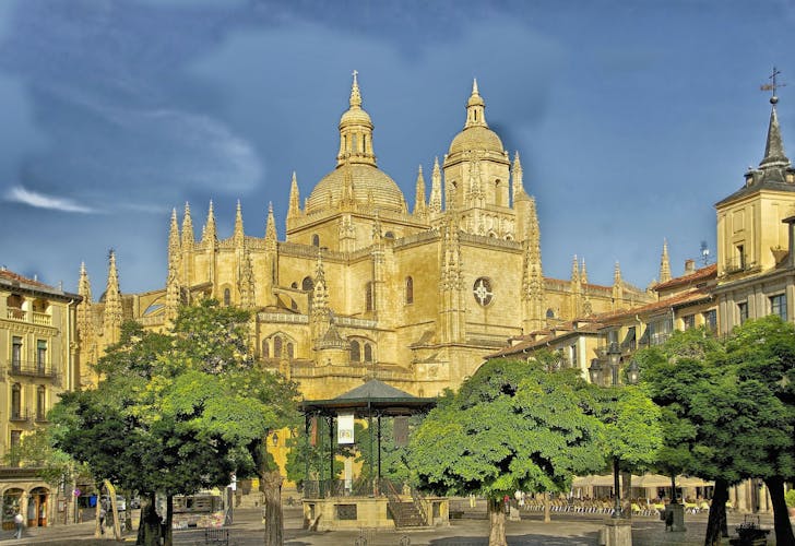 Segovia and Toledo full-day tour from Madrid with exclusive cathedral access-1