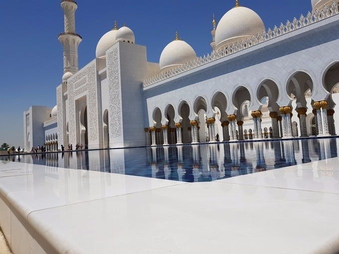 Abu Dhabi Sheikh Zayed Grand Mosque side angle.jpg