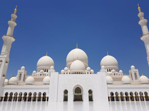 Abu Dhabi city tour with lunch from Dubai-3