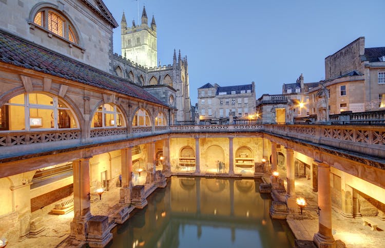 Stonehenge and Bath day trip from London with optional Roman Bath entry