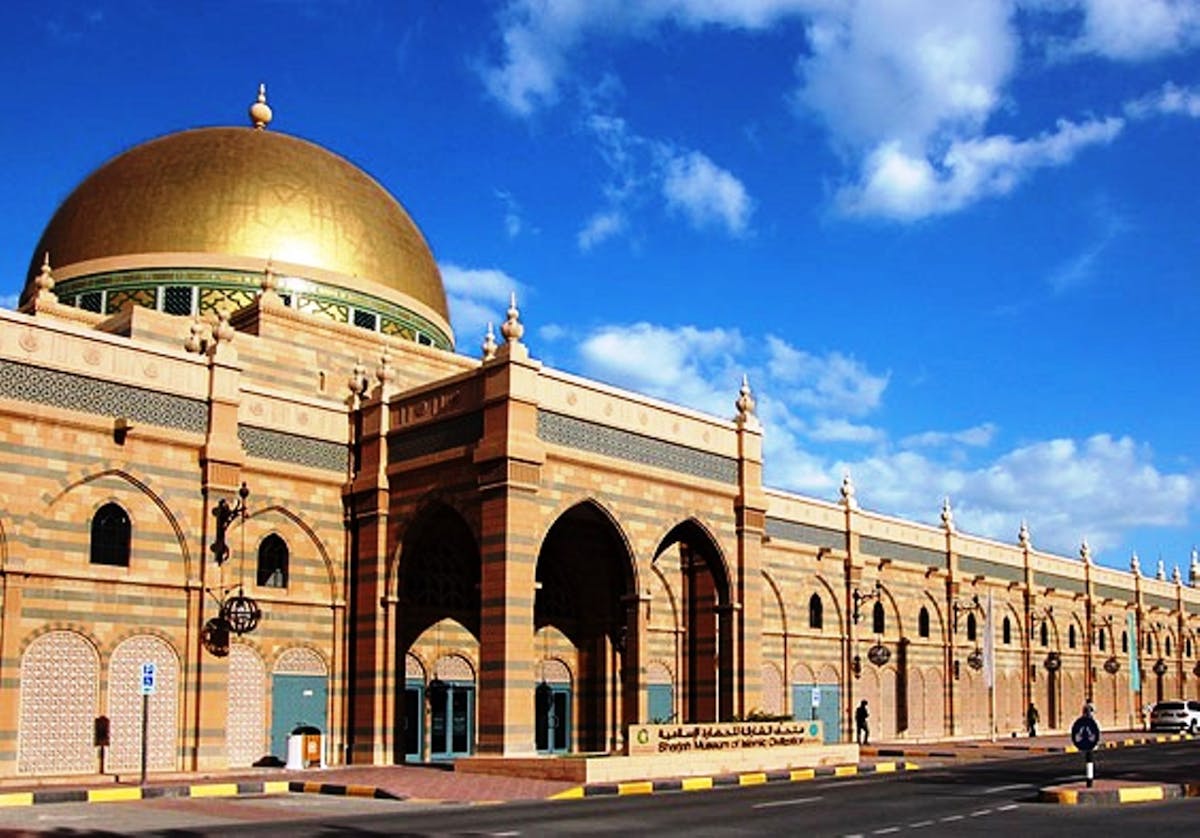 The Pearl of the Gulf - Sharjah City Tour Morning-1