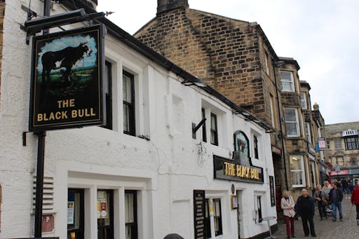 Emmerdale tour Hotton Brit Movie Tours.jpg
