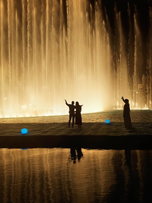 Dubai fountain Burj Khalifa boardwalk .jpg