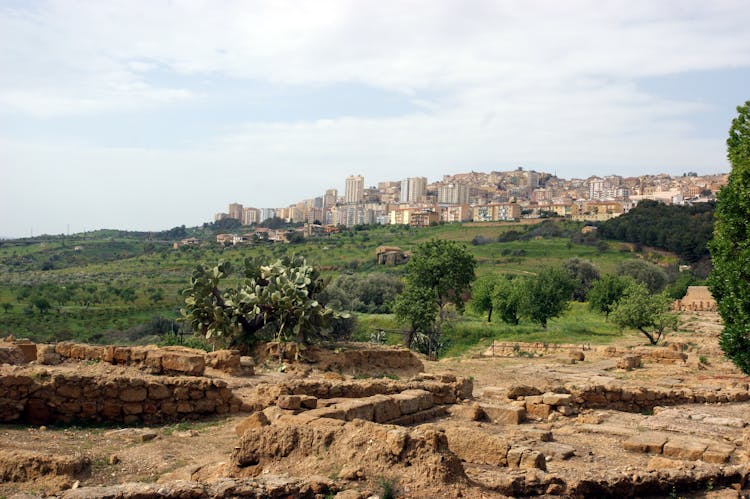2-hour private walking tour of Baroque and medieval Agrigento