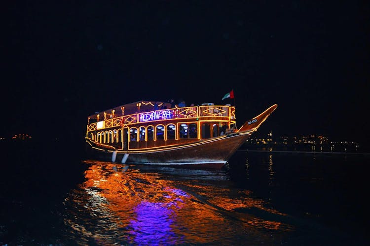 Dubai combo city tour and dhow cruise with dinner