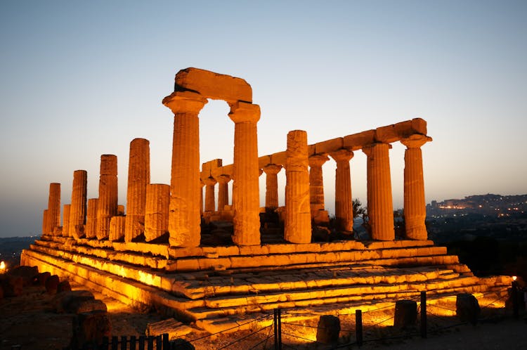 Valley of the Temples and Archaeological Museum of Sicily private tour
