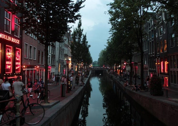 Barrio Rojo Amsterdam 2.jpg