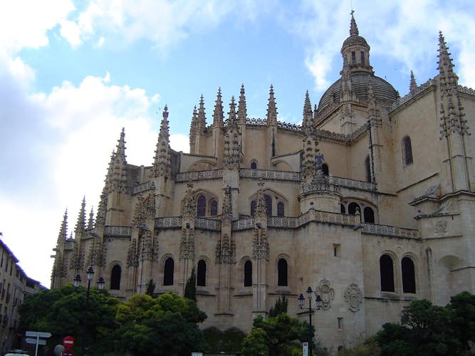 Excursion to Segovia with guided walking tour from Madrid