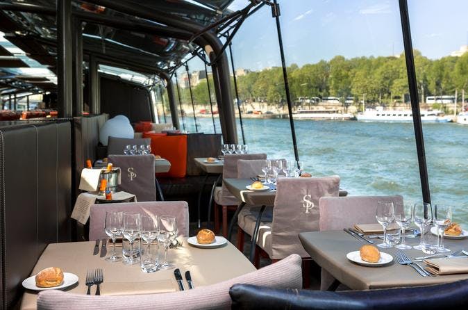 bateaux-parisiens-seine-river-lunch-cruise-with-live-music-in-paris-454415.jpg