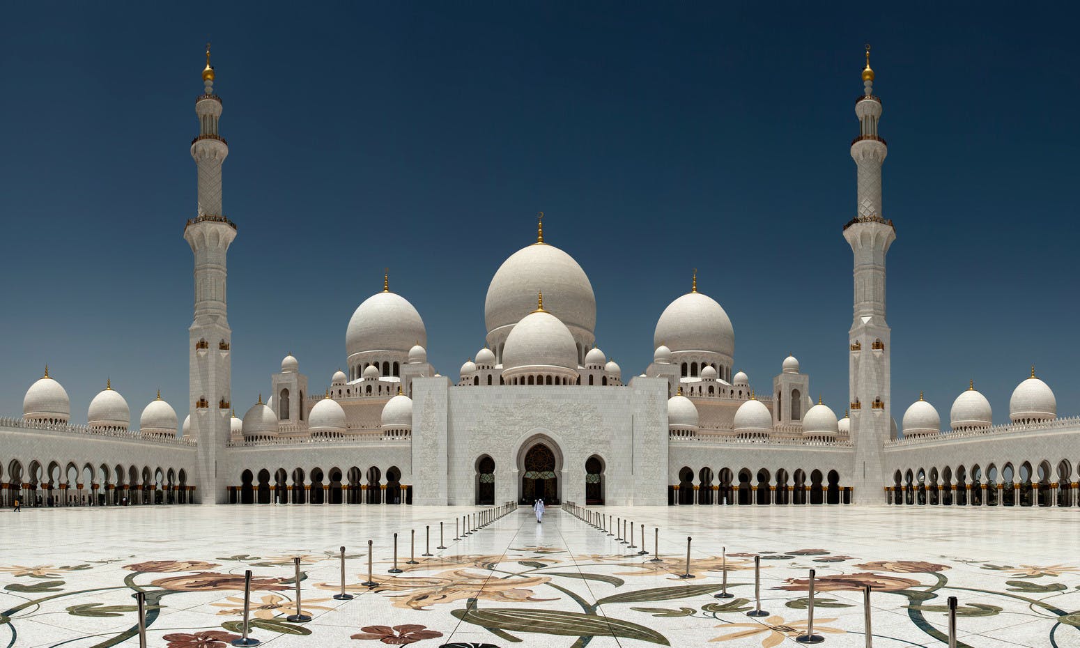 abu dhabi sheikh zayed grand mosque.jpg