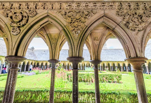 abbaye celestine saint michel.jpg
