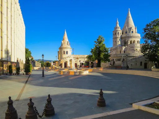 Hungary Budapest fishermans bastion fotolia.jpg
