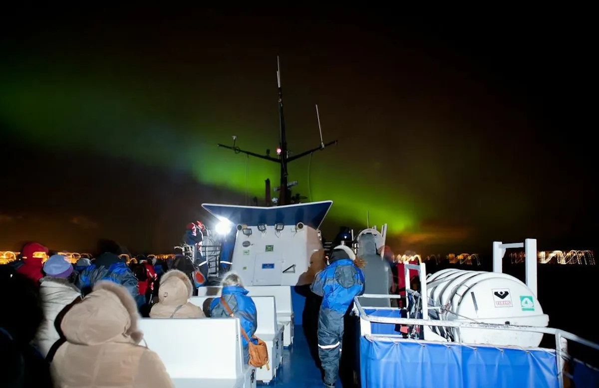 Northern Lights by Boat6.jpg