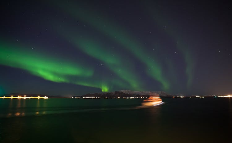Northern Lights by Boat7.jpg