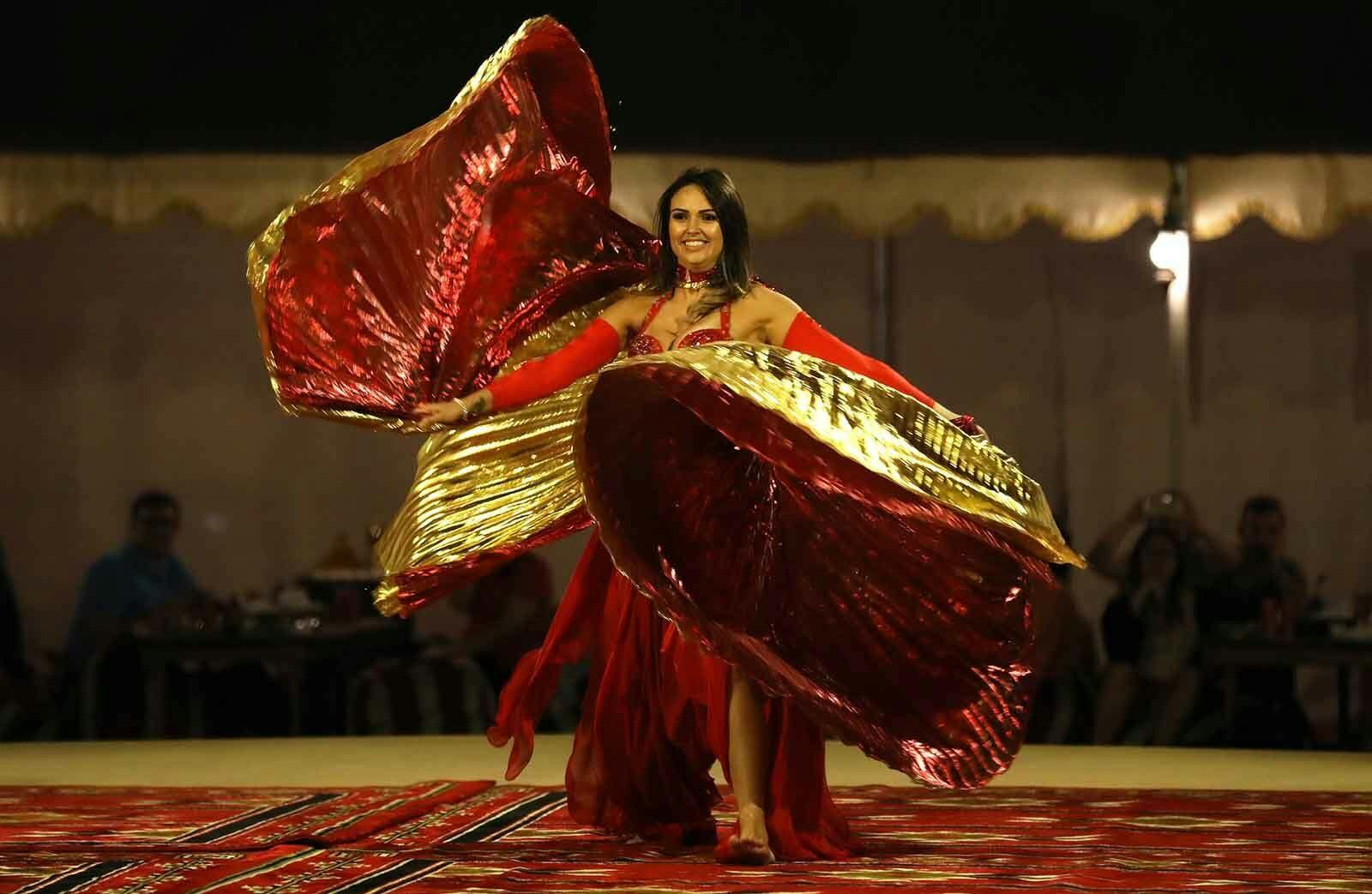 Belly Dance @ Al Khayma Desert Camp (1)_preview.jpeg