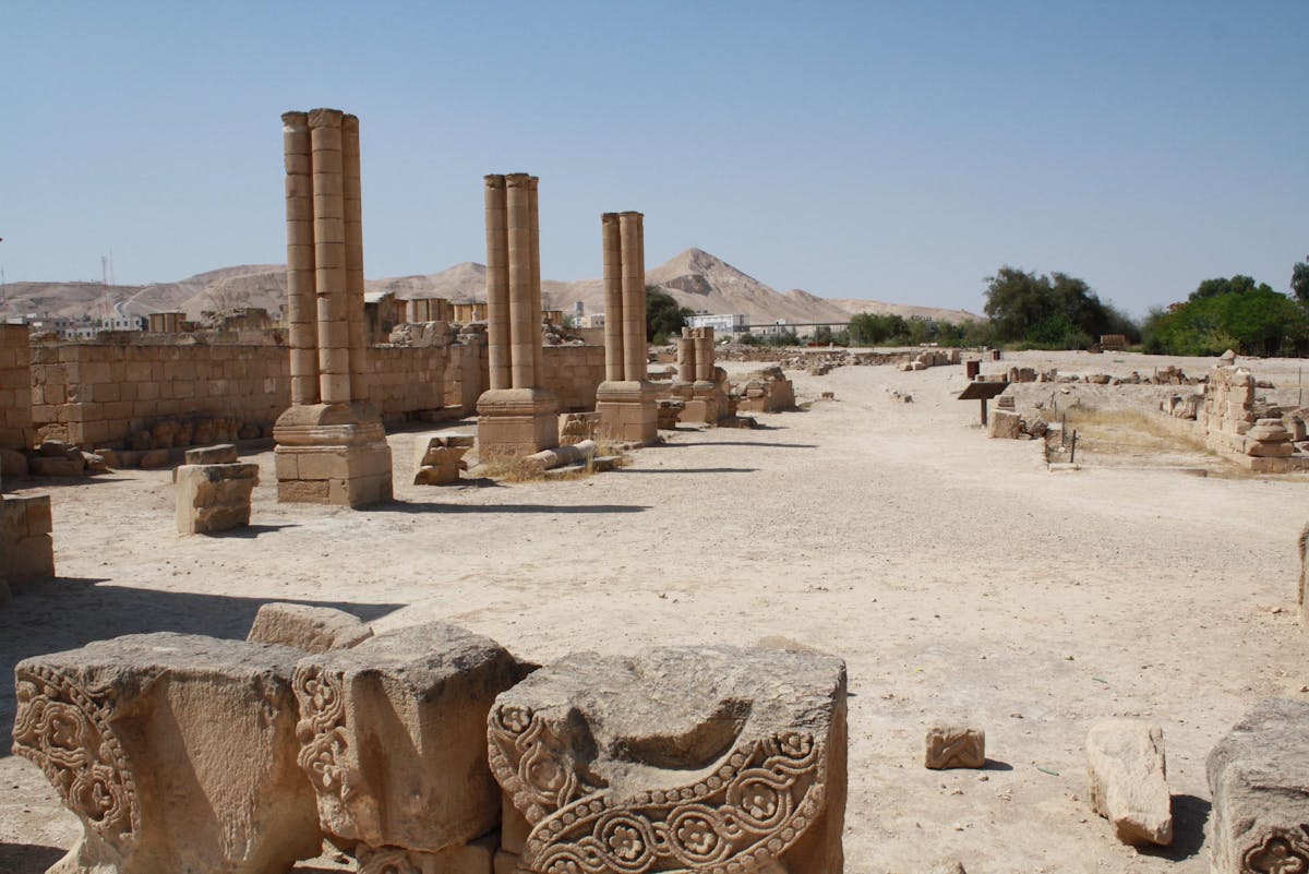 AbrahamTours_9_005.jpg