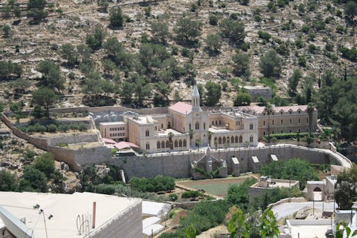 AbrahamTours_9_008.jpg