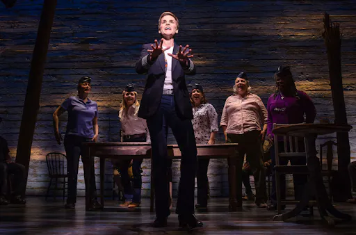 [4]_Jenn Colella and the cast of COME FROM AWAY, Photo by Matthew Murphy, 2017.jpg