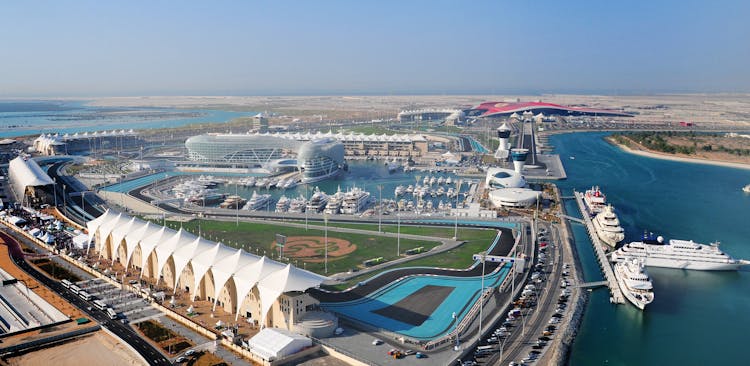 Abu Dhabi city tour leaving from Dubai