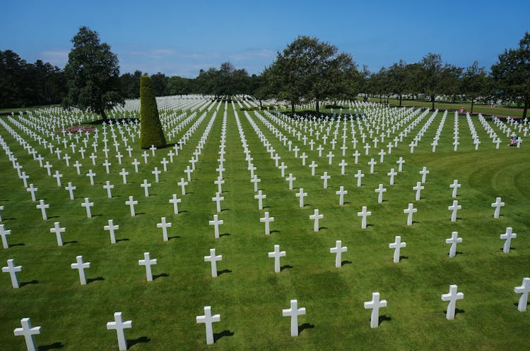 Day trip to D-Day beaches in Normandy from Paris