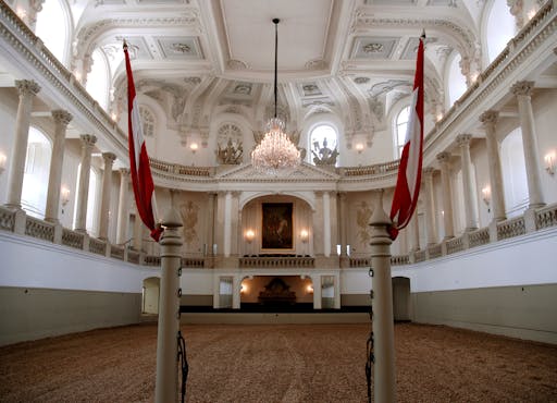 MorgenarbeitSpanische Hofreitschule (1).jpg