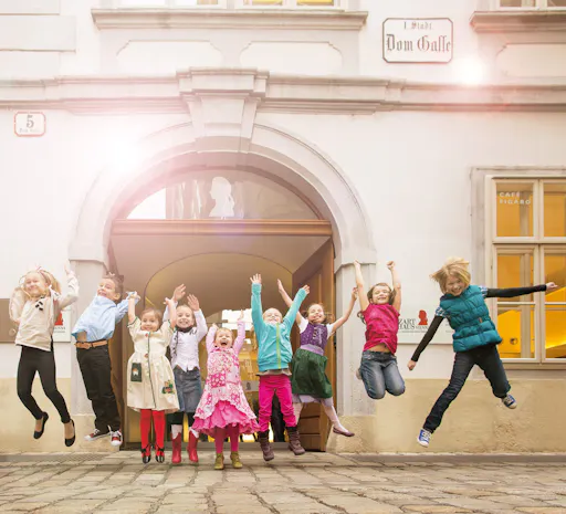 Außenansicht Kinder Mozarthaus ViennaNEU02.jpg